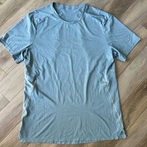 Men’s Lululemon T-Shirt - Size Small